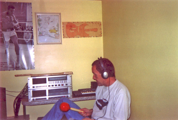 cd-pic04-l.jpg