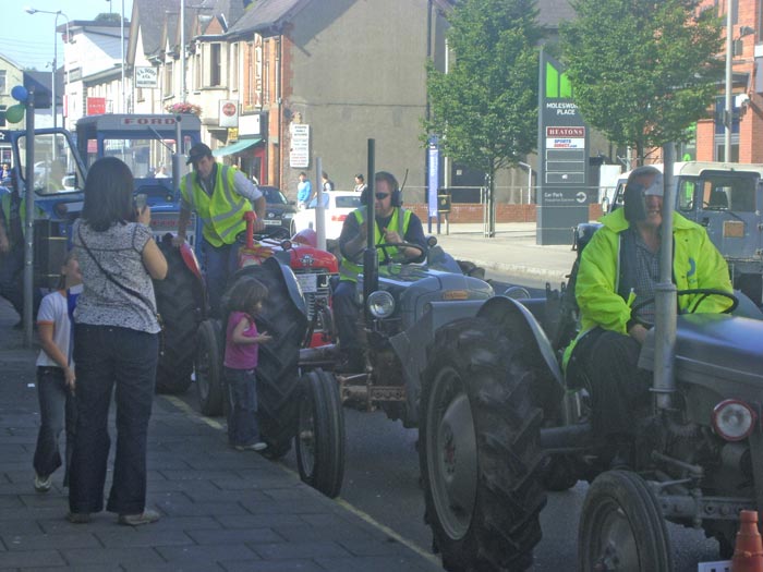 tractor-016.jpg